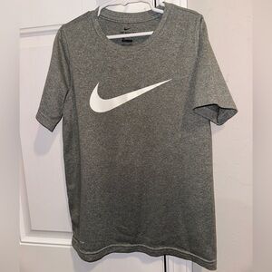 The Nike Tee size small Dri fit gray short sleeve boys athletic tshirt